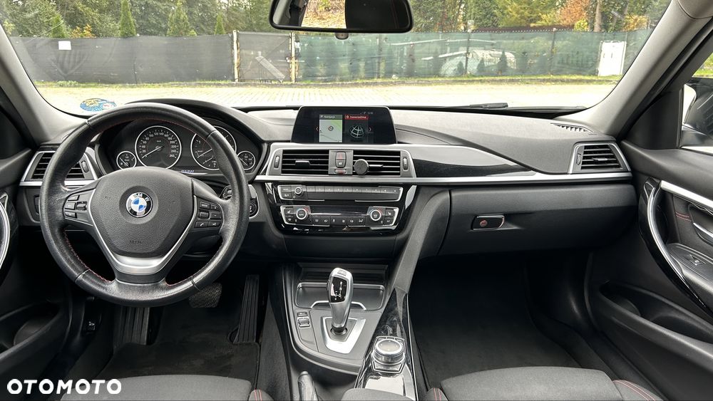 BMW 3 Series 2018 photo 5