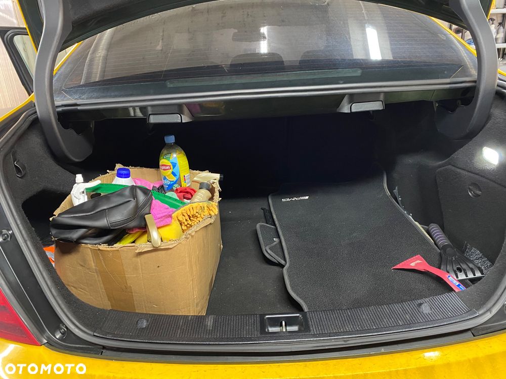 Mercedes-Benz Klasa C 350 CDI DPF (BlueEFFICIENCY) 7G-TRONIC Avantgarde - 15