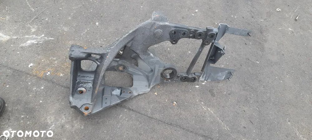 Przednie mocowanie resora Daf XF 106 Lift LEWA / PRAWA !! - 1