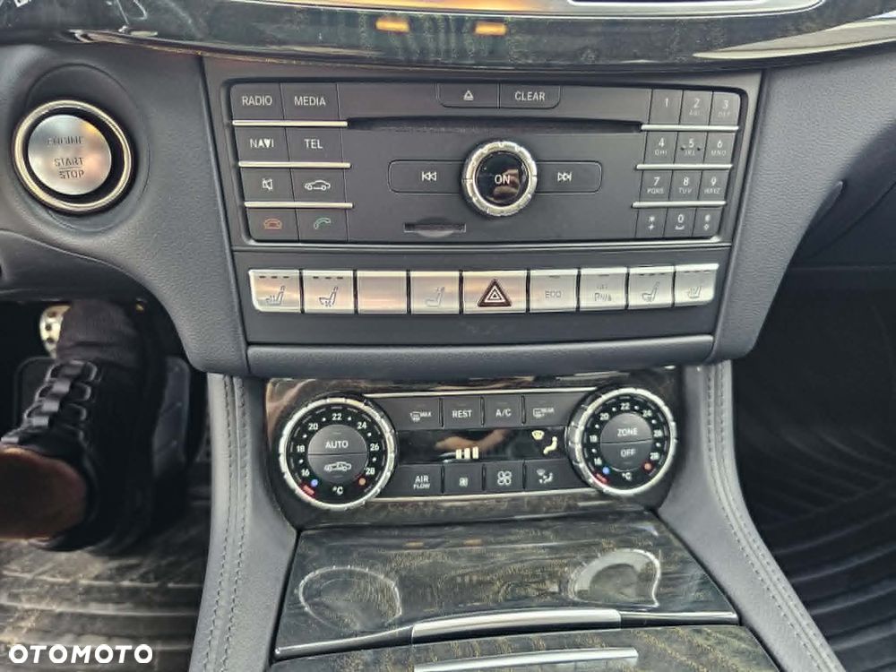 Mercedes-Benz CLS 350 BlueTEC 4-Matic - 35