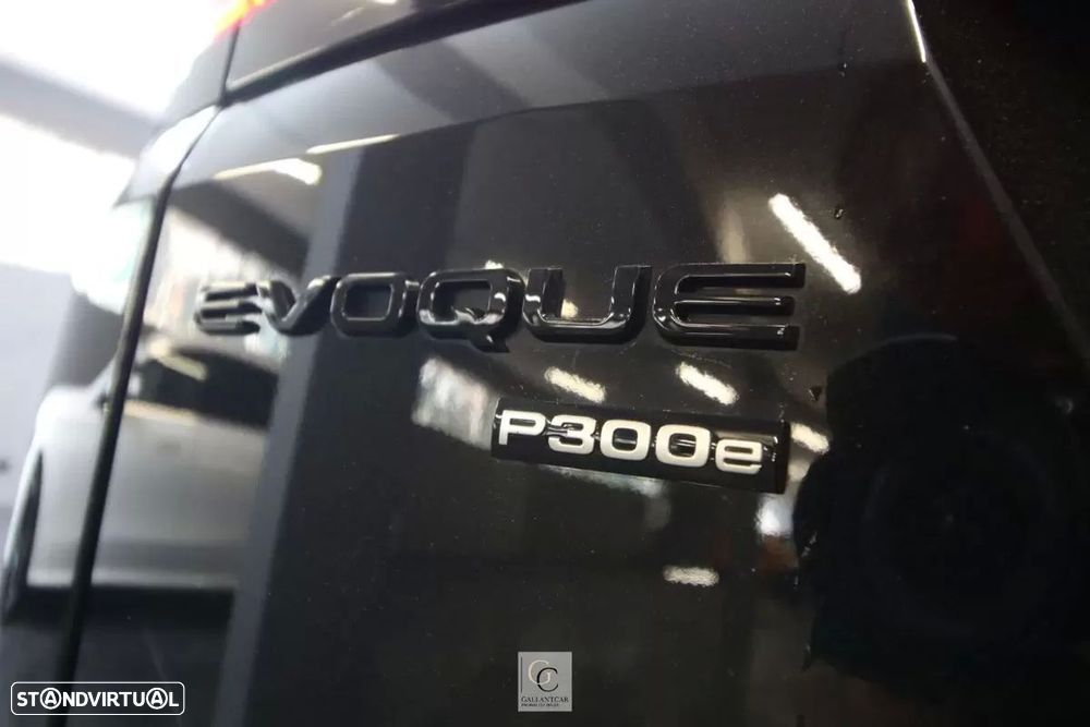 Land Rover Range Rover Evoque 1.5 P300e AWD Dynamic SE — fotografia 30