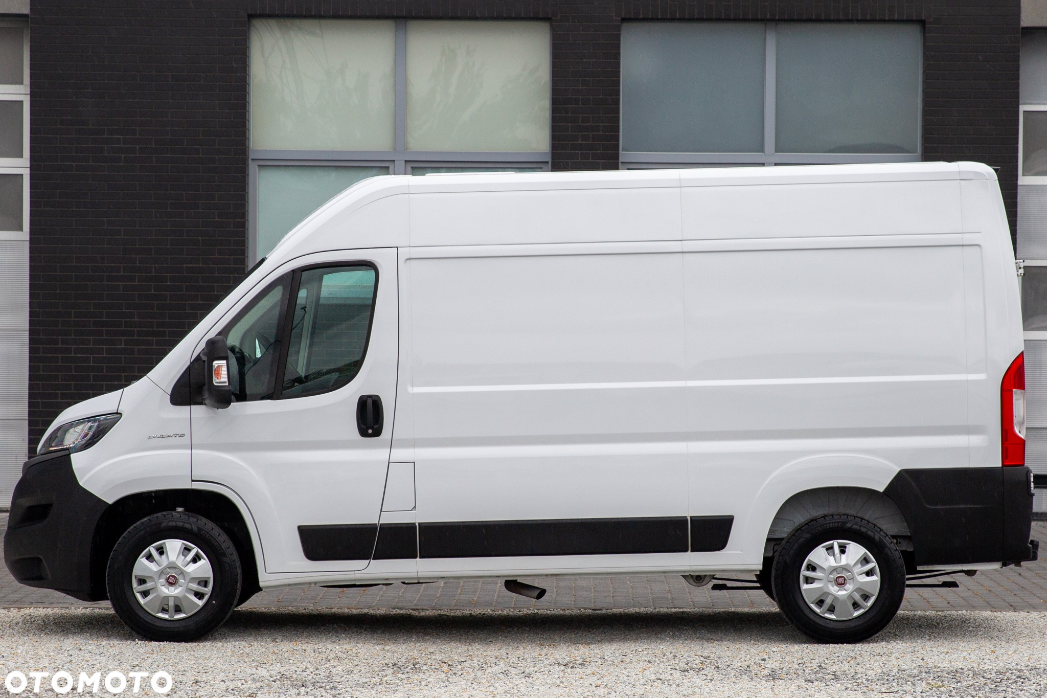 Fiat Ducato 2.3 L2H2 *ŚREDNI* Professional - 5