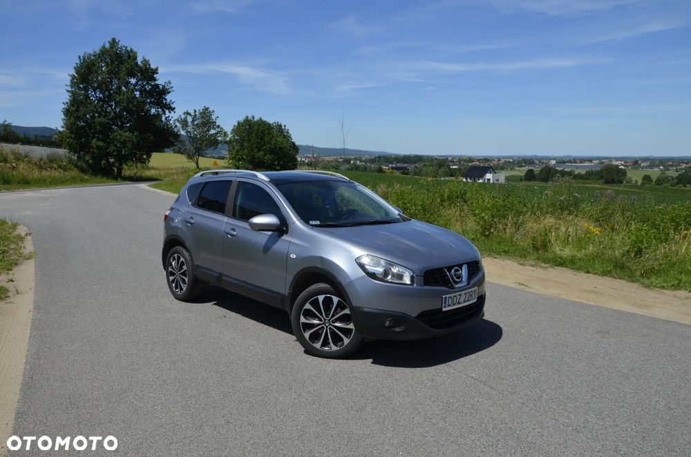 Nissan Qashqai - 2