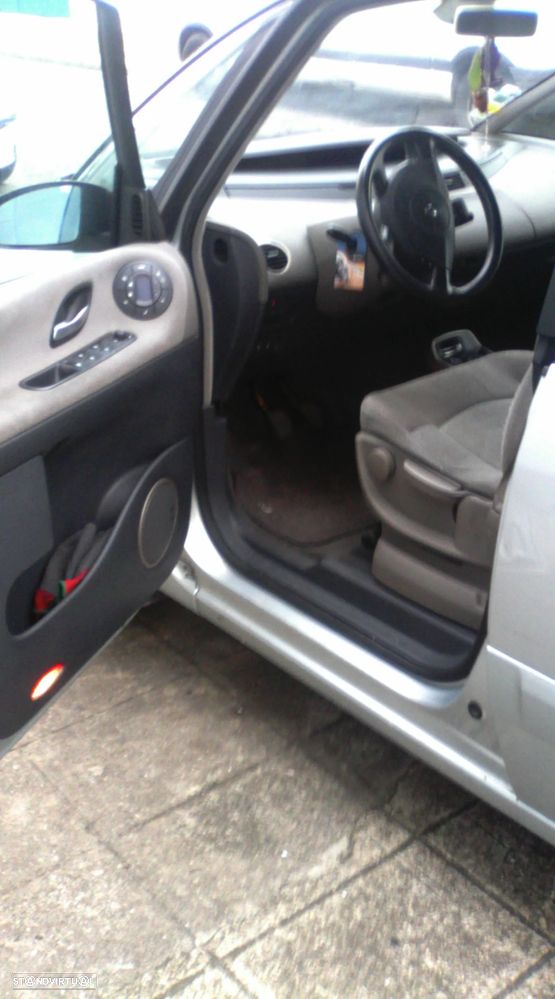 Renault Espace 2.2 dCi Initiale 6L - 13