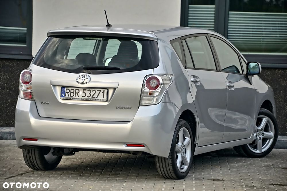 Toyota Verso - 4