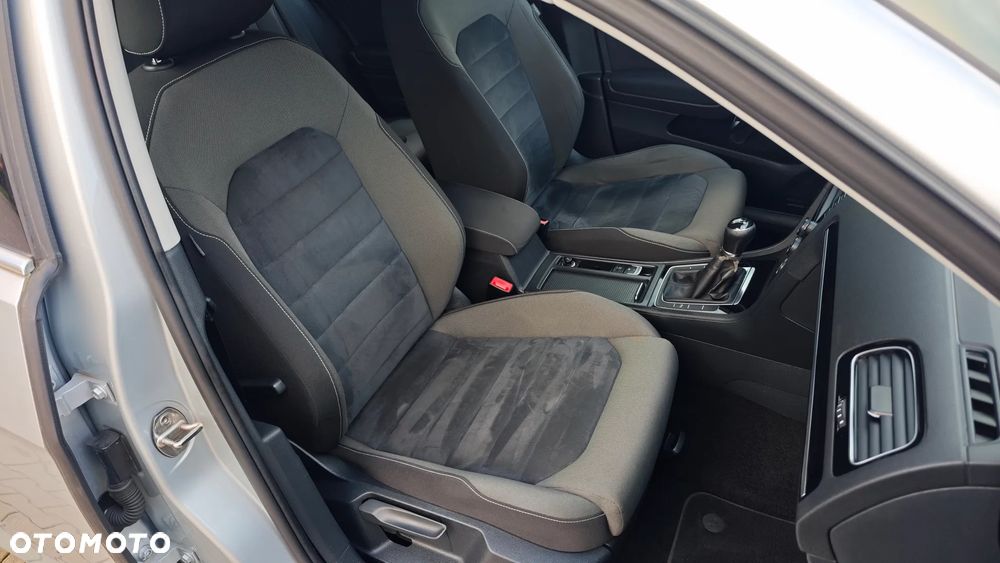 Volkswagen Golf 2.0 TDI SCR Highline - 7