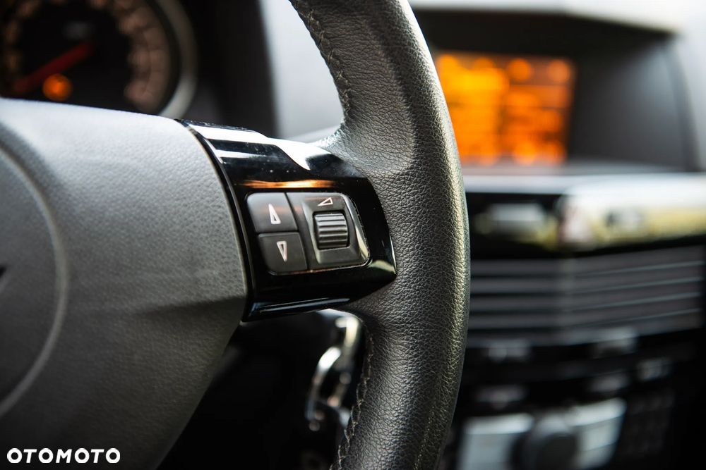 Opel Astra 1.6 Cosmo - 35