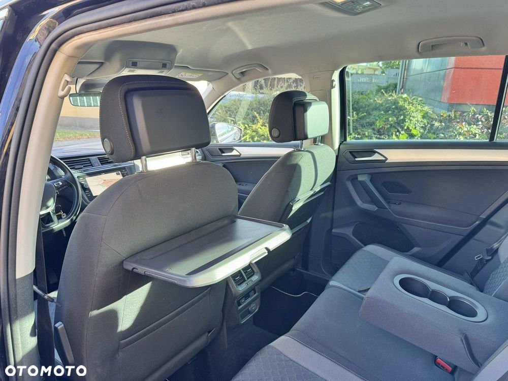 Volkswagen Tiguan - 8