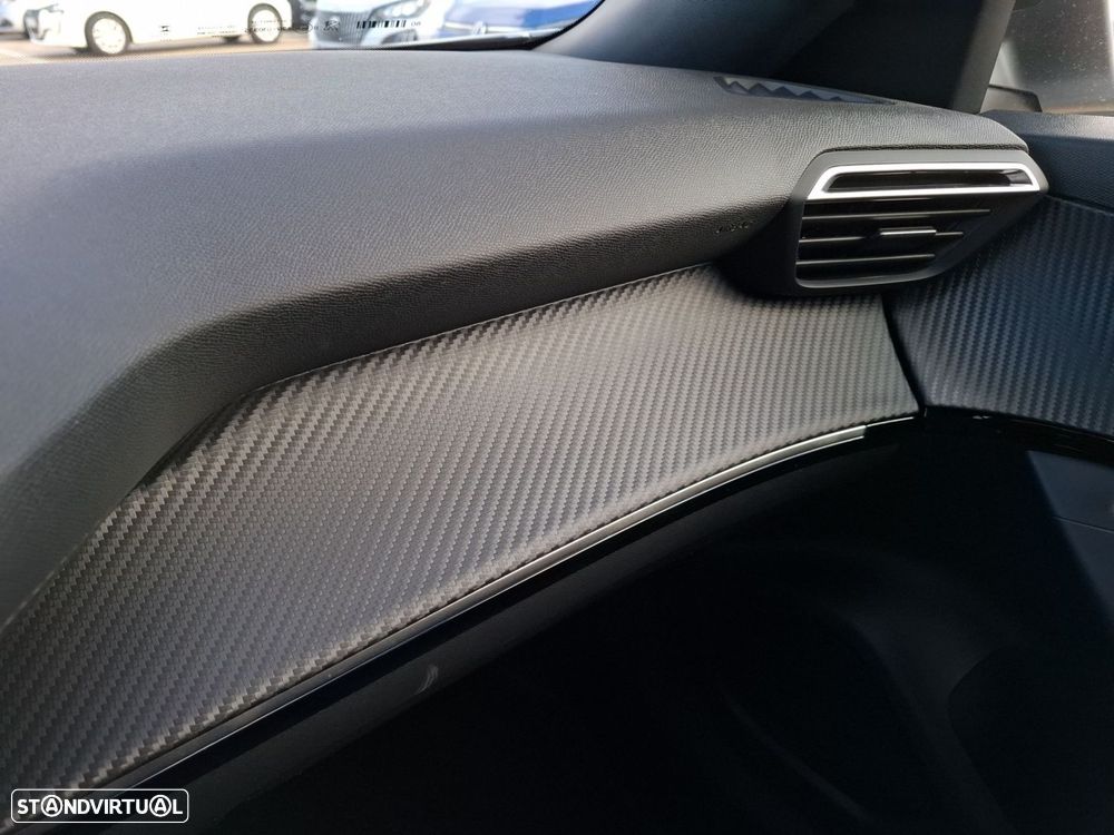 Peugeot 2008 1.2 Allure - 22