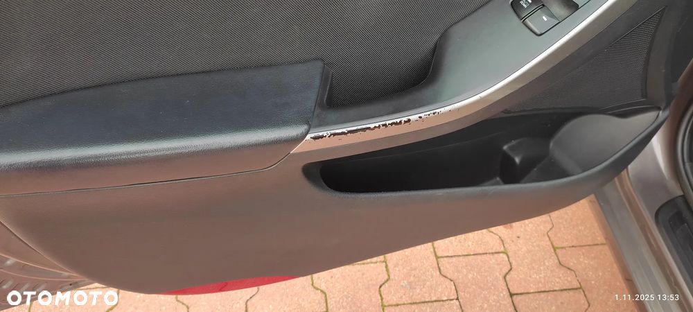 Hyundai i30 1.4 Classic + - 12