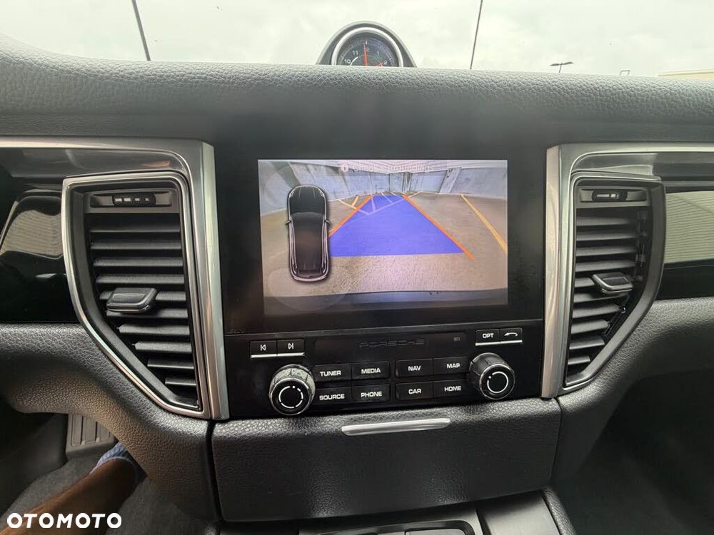 Porsche Macan Standard - 15
