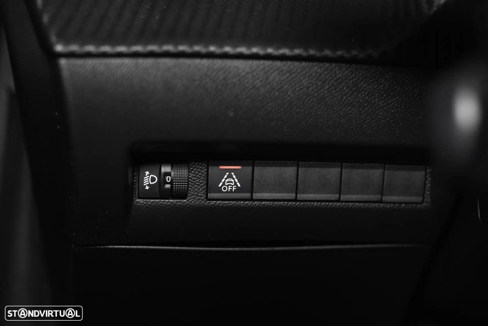 Peugeot e-208 50 kWh Allure - 36