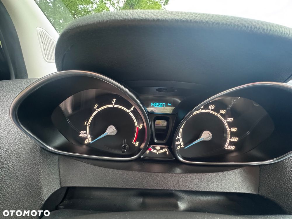 Ford Tourneo Courier - 5