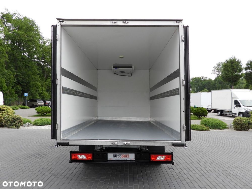 Ford TRANSIT CHŁODNIA KONTENER 0*C 8 PALET TEMPOMAT BLIŹNIACZE KOŁA KLIMATYZACJA  130KM - 12