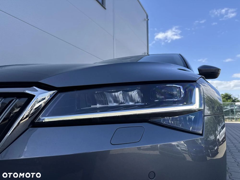 Skoda Superb 2.0 TSI Style DSG - 25