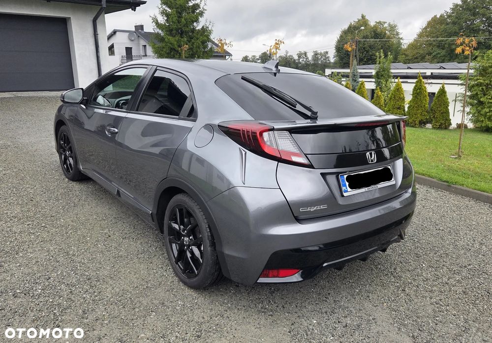 Honda Civic 1.8 Sport (Honda Connect+) - 3