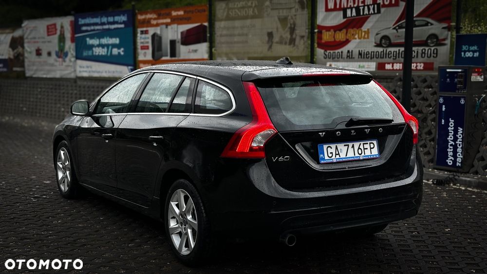 Volvo V60 D3 Summum - 4