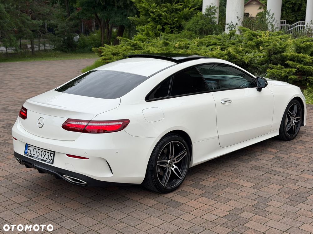 Mercedes-Benz Klasa E - 23