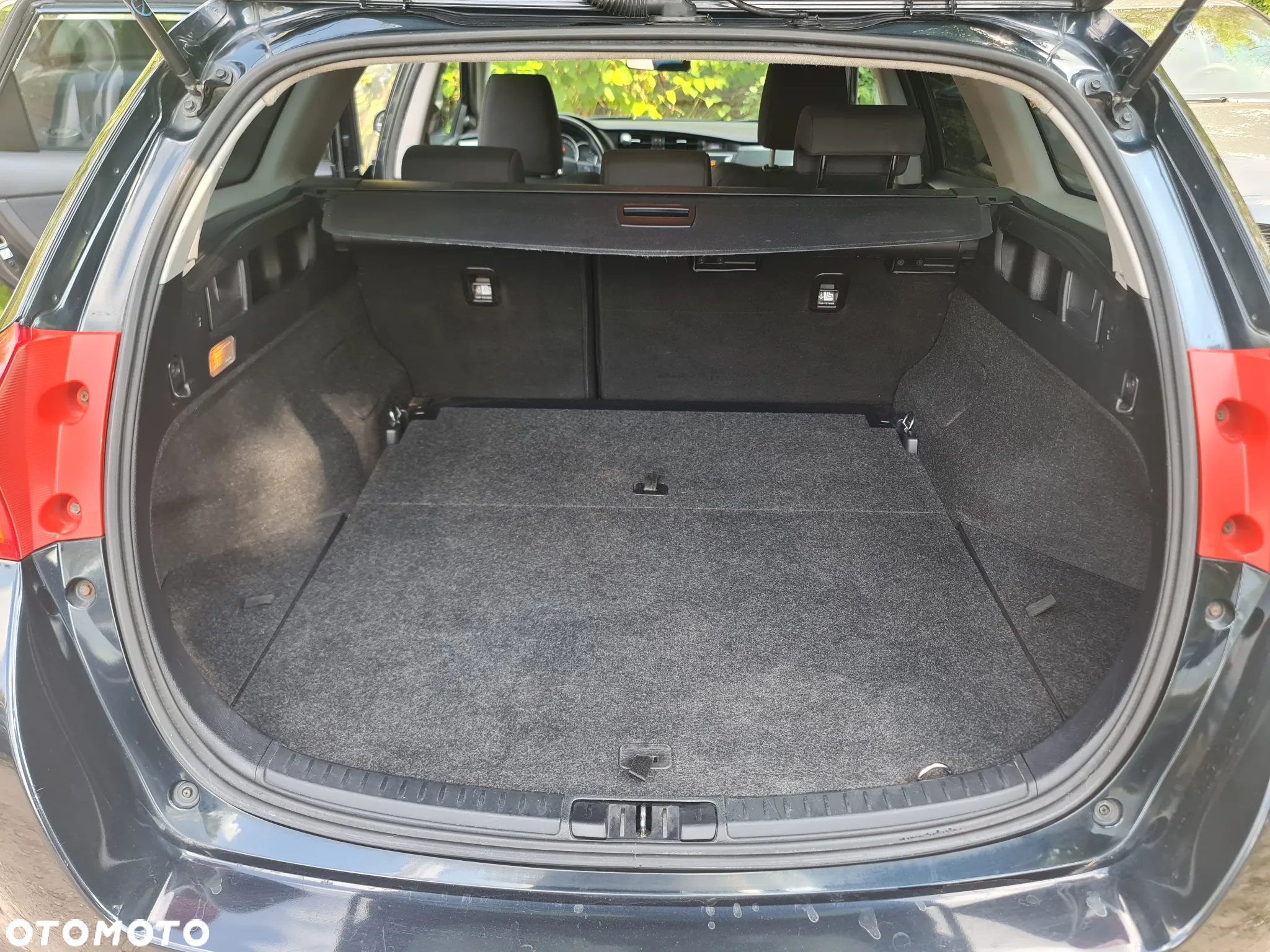 Toyota Auris 1.33 Dual-VVT-i Touring Sports - 21
