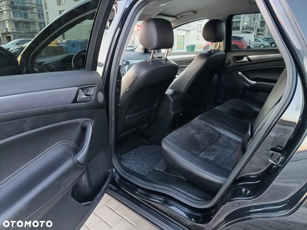 Ford Mondeo 1.6 TDCi Titanium - 14