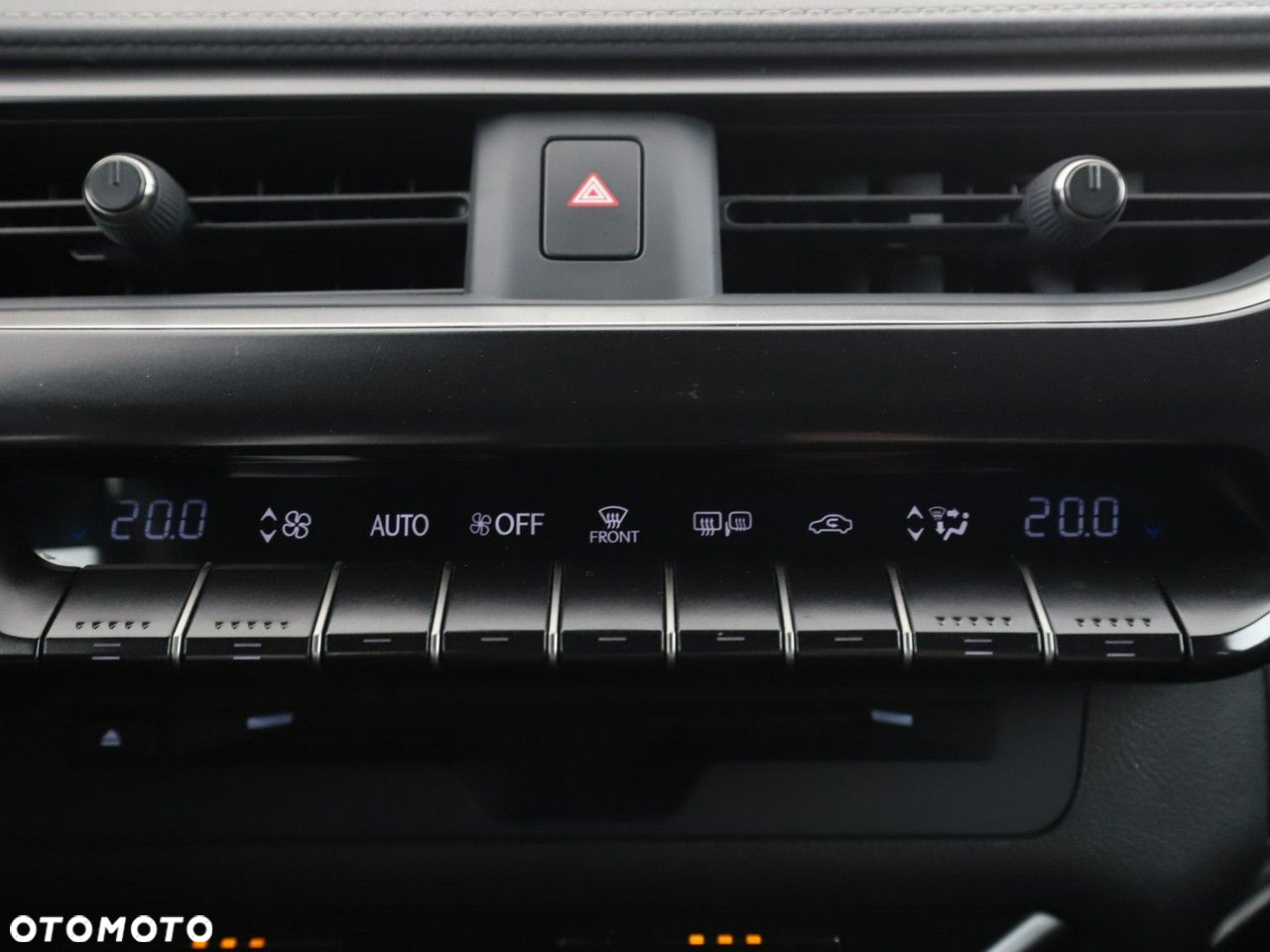 Lexus UX 250h Prestige 2WD - 27