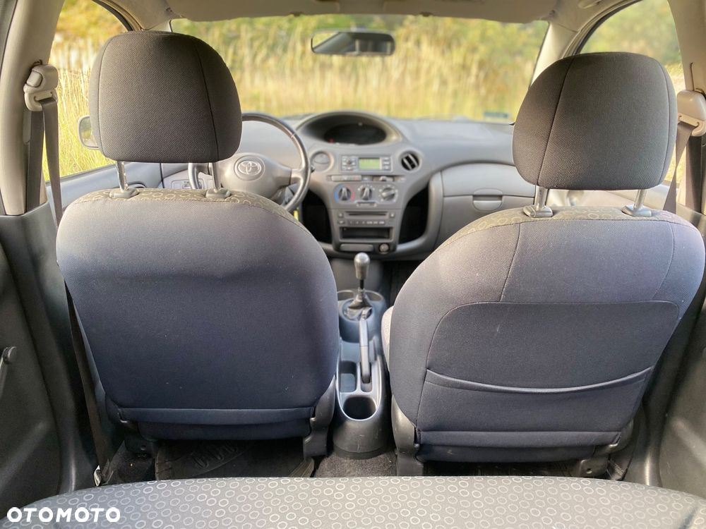 Toyota Yaris - 5
