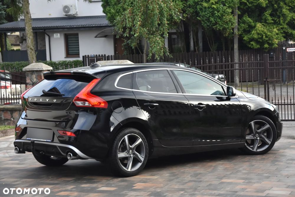 Volvo V40 D4 Drive-E R-Design Summum - 8