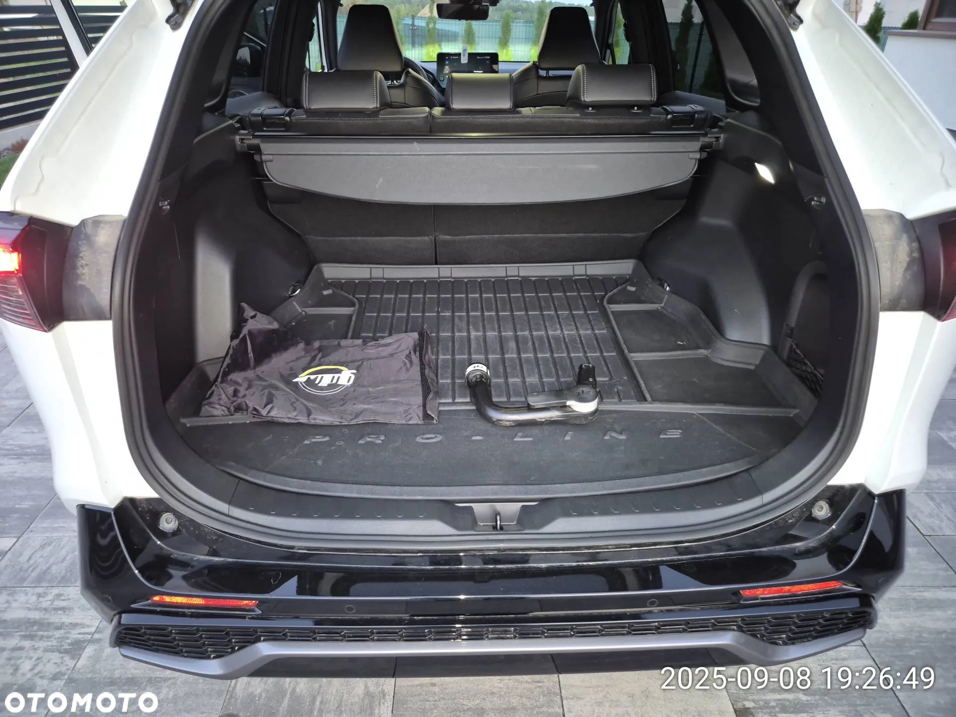 Toyota RAV4 - 8