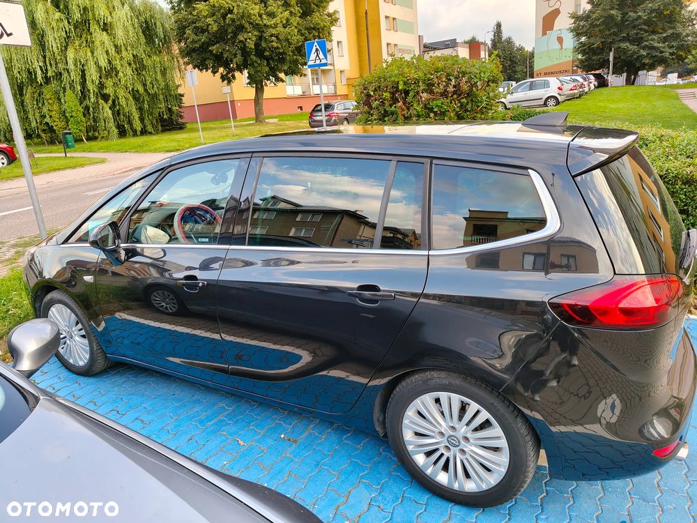 Opel Zafira 2.0 CDTI Cosmo - 4