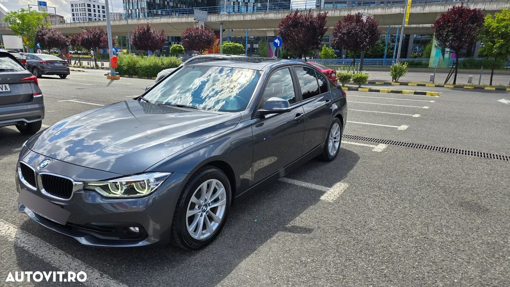 BMW Seria 3 320d Aut. Sport Line - 33