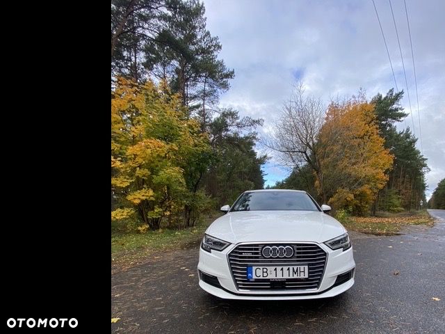 Audi A3 Sportback - 1