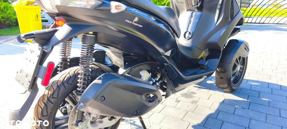Piaggio MP-3 - 6