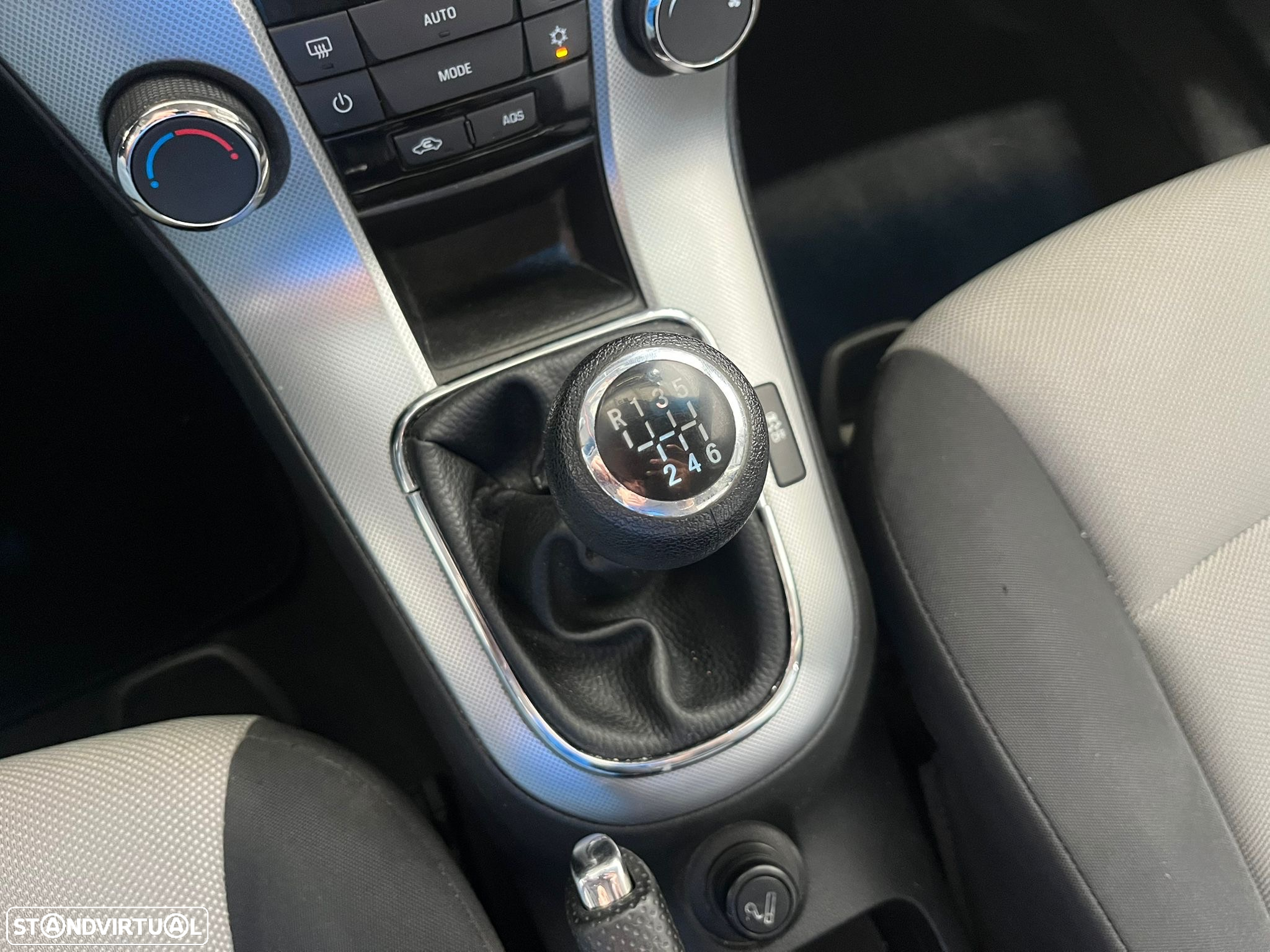 Chevrolet Cruze 2.0 VCDi LTZ - 17