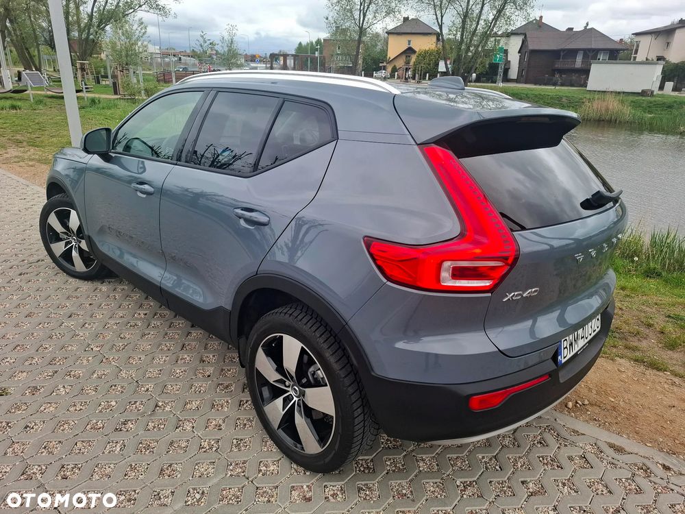 Volvo XC 40 T5 AWD Geartronic Momentum Pro - 8