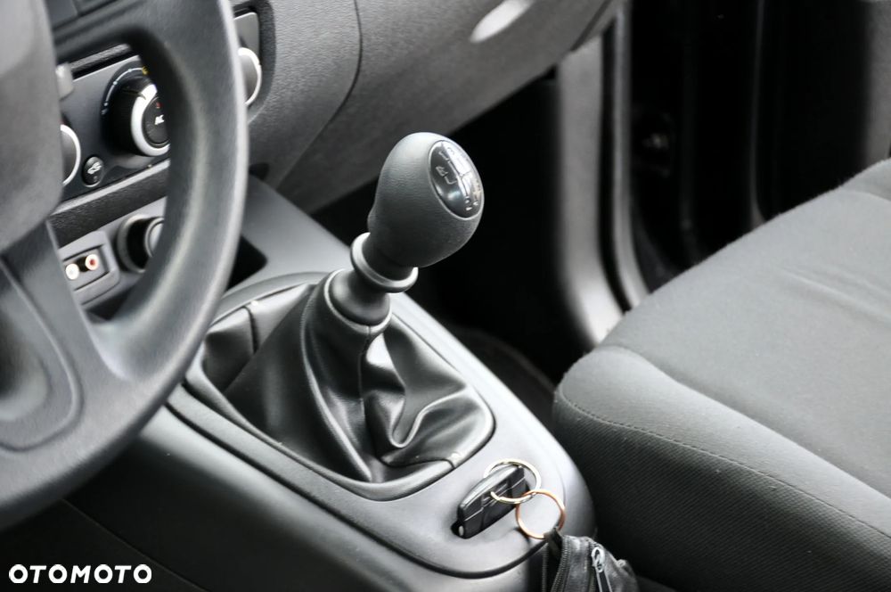 Renault Scenic 1.6 16V Luxe Privilege - 35