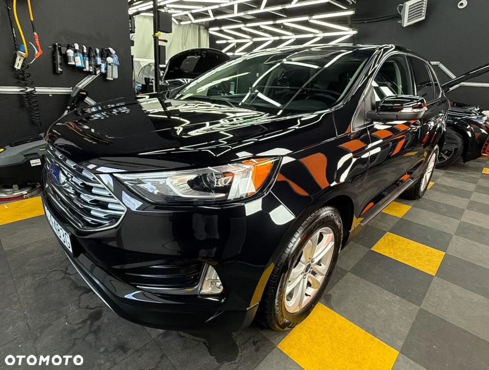 Ford Edge - 2