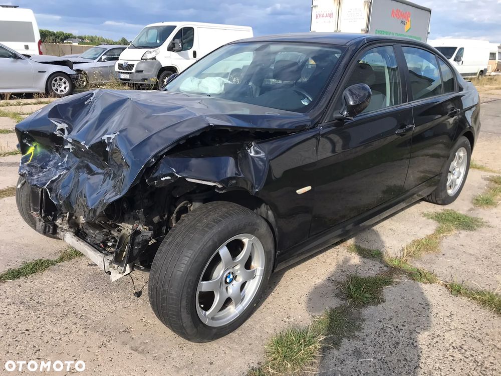 BMW Seria 3 318d DPF - 1