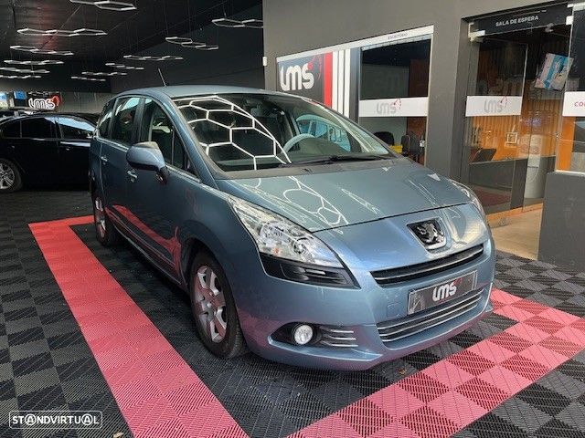 Peugeot 5008 1.6 HDi Executive - 1