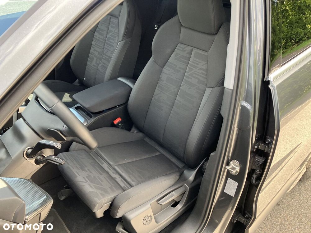 Audi Q5 Sportback - 11
