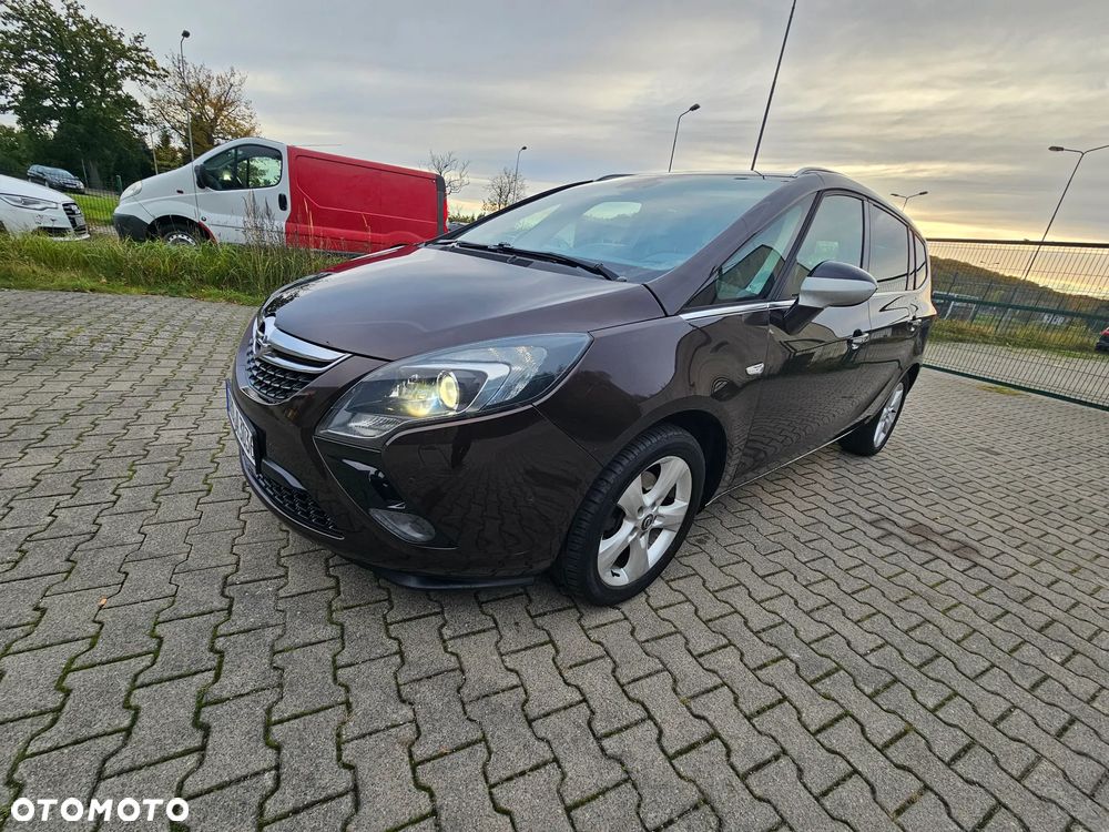 Opel Zafira 2012 photo 2