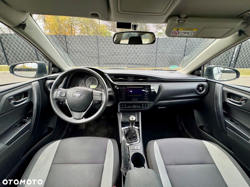 Toyota Auris 1.4 D-4D Active - 8