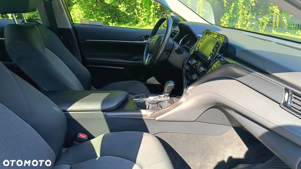 Toyota Camry 2.5 Hybrid Comfort CVT - 10