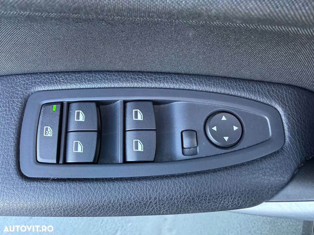 BMW Seria 1 - 19