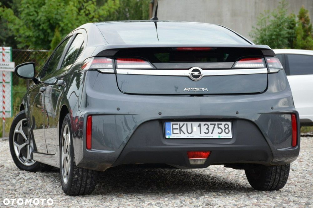 Opel Ampera - 11