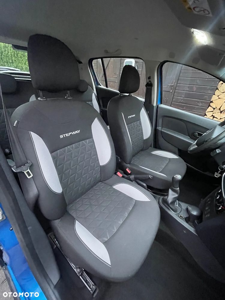 Dacia Sandero 0.9 TCe Laureate - 15