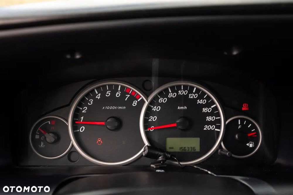 Mazda Tribute 4x4 Adventure Comfort - 25