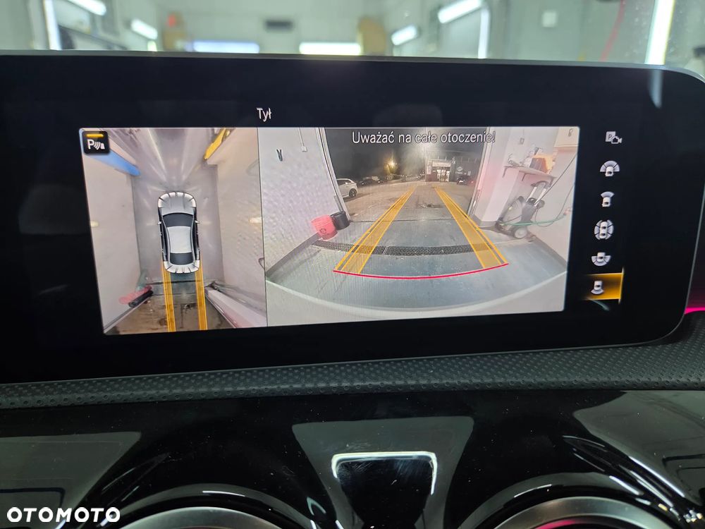 Mercedes-Benz CLA 220 4-Matic AMG Line 7G-DCT - 10