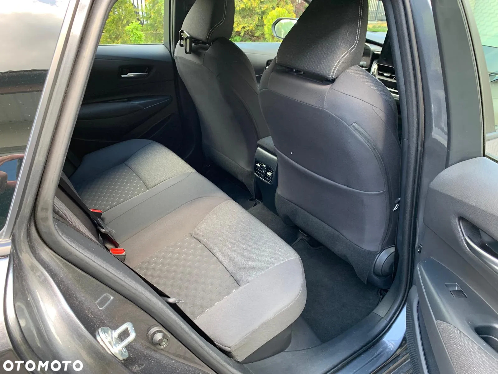 Toyota Corolla 1.8 Hybrid Comfort - 6