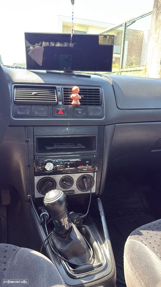 VW Golf 1.4i Confort - 9