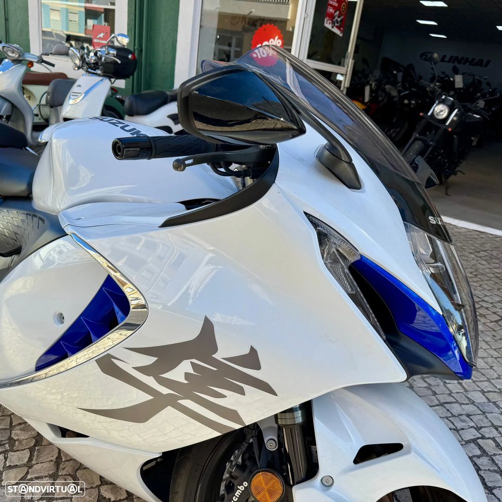 Suzuki Hayabusa GSX 1300 R - 16